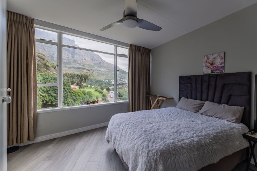 3 Bedroom Property for Sale in Vredehoek Western Cape